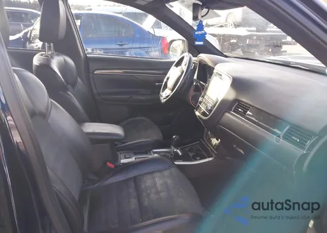 2020 Mitsubishi Outlander Le 2.4 from USA, damaged, VIN JA4AD3A31LZ035630